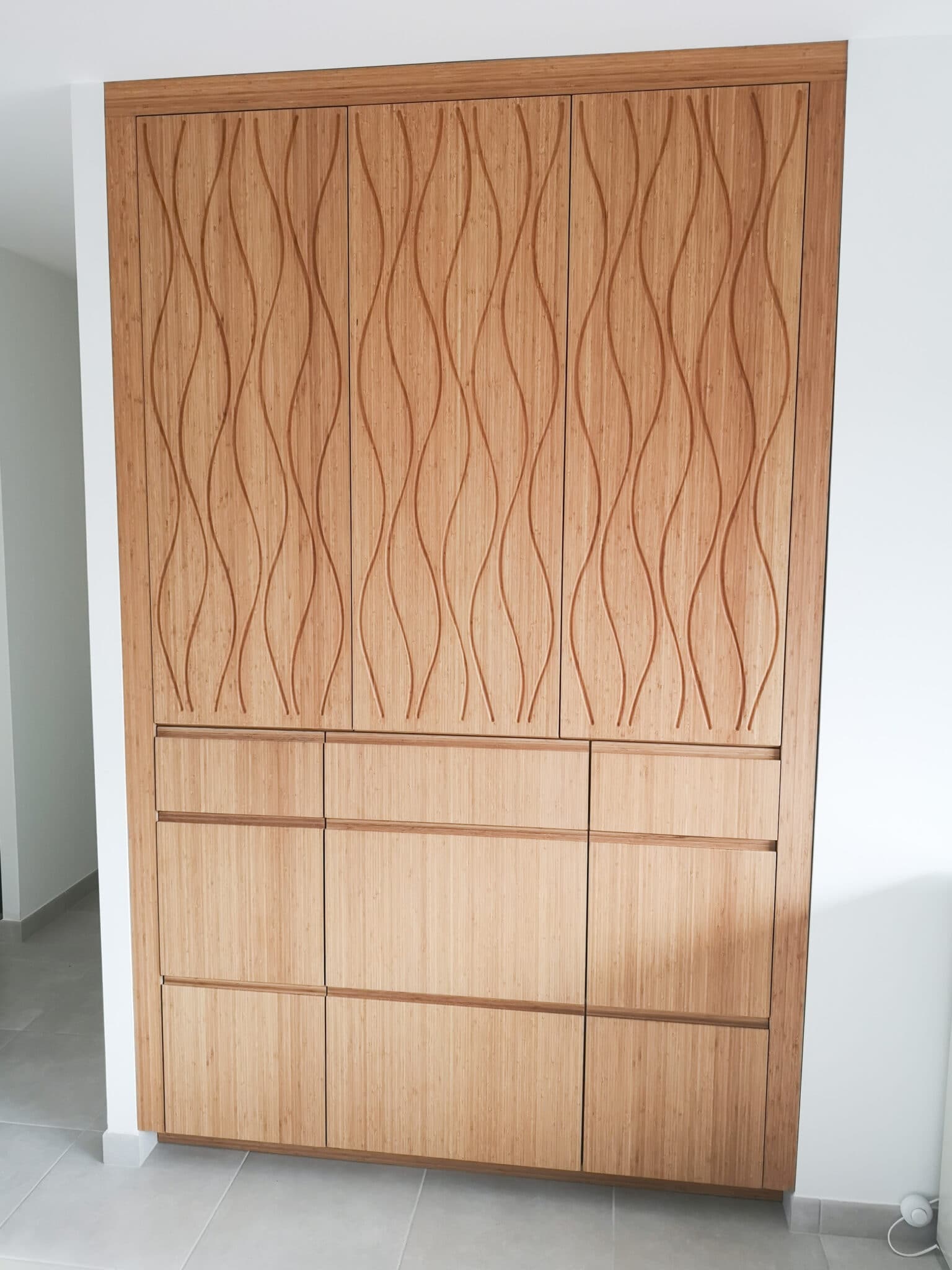 meuble sur mesure bambou motifs claustra face